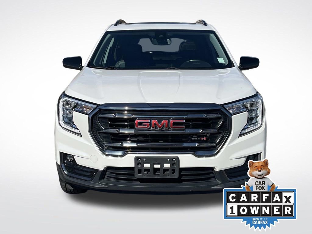 Used 2024 GMC Terrain AT4 image 9