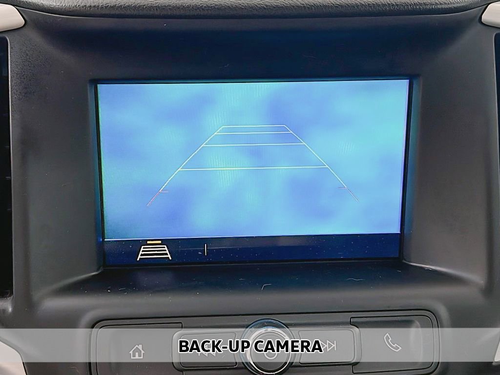 Used 2018 GMC Terrain SLE FWD image 3