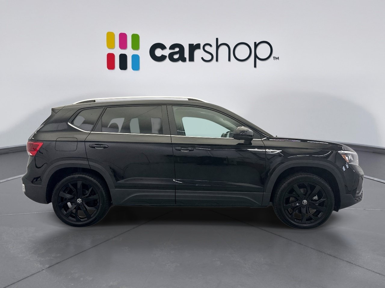 Used 2023 Volkswagen Taos SE w/ Panoramic Sunroof Package AWD/4WD image 6