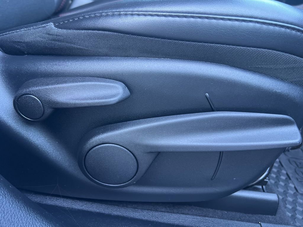 Used 2019 Jeep Cherokee Trailhawk image 43