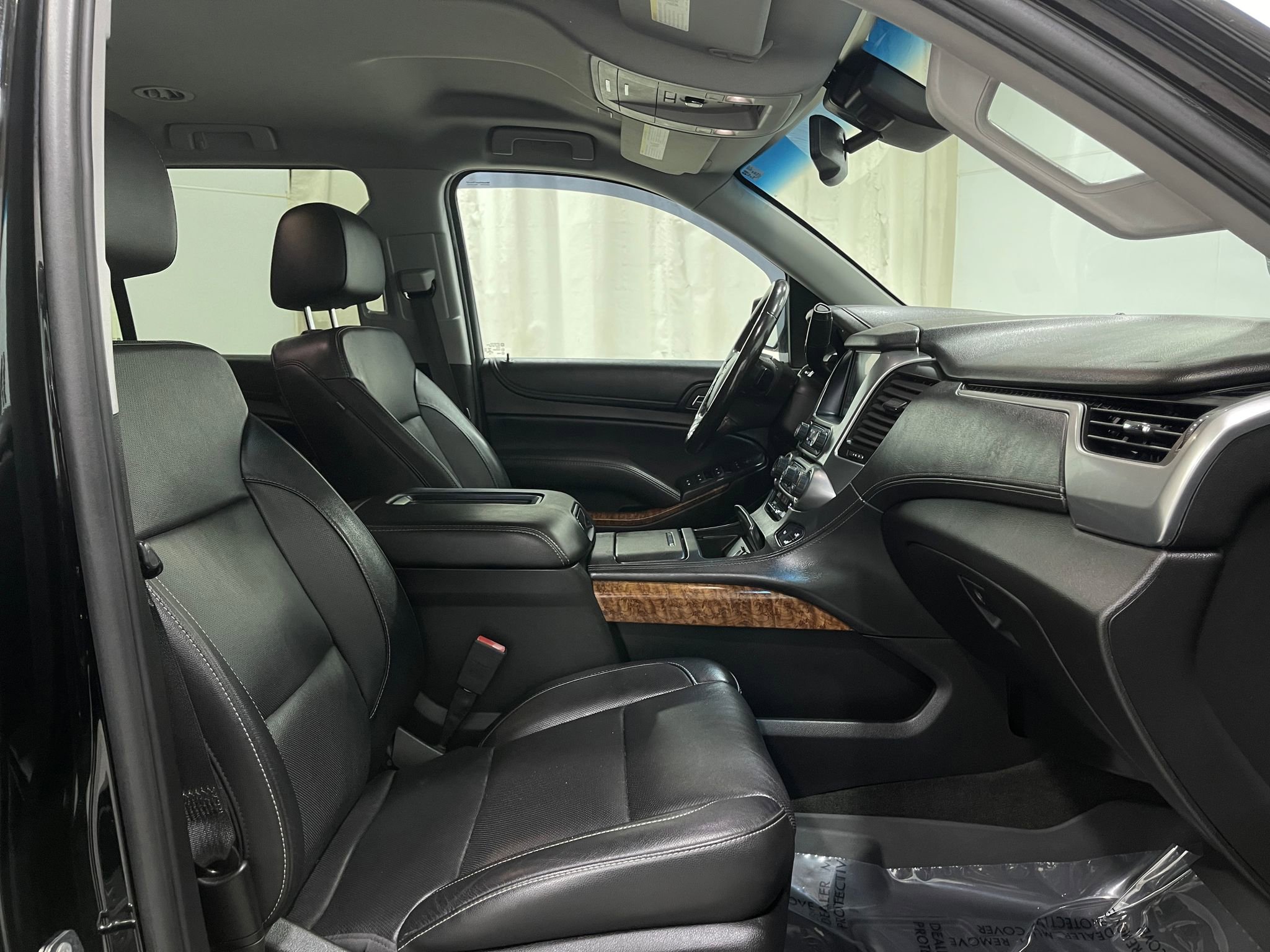 Used 2018 Chevrolet Suburban Premier image 33