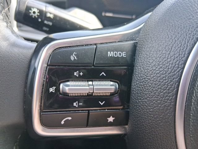 Used 2024 Kia Sorento S image 21