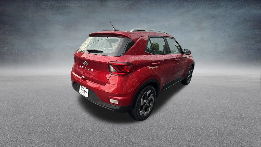 Used 2026 Hyundai Venue SEL FWD image 30