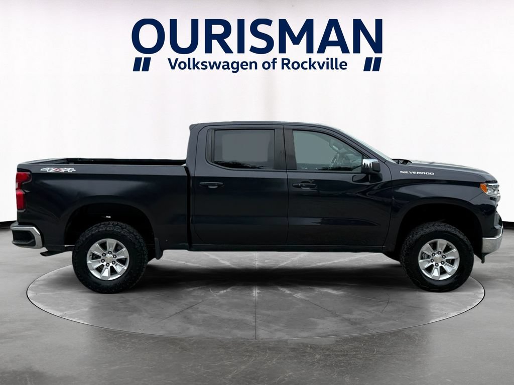 Used 2023 Chevrolet Silverado 1500 LT AWD/4WD image 7