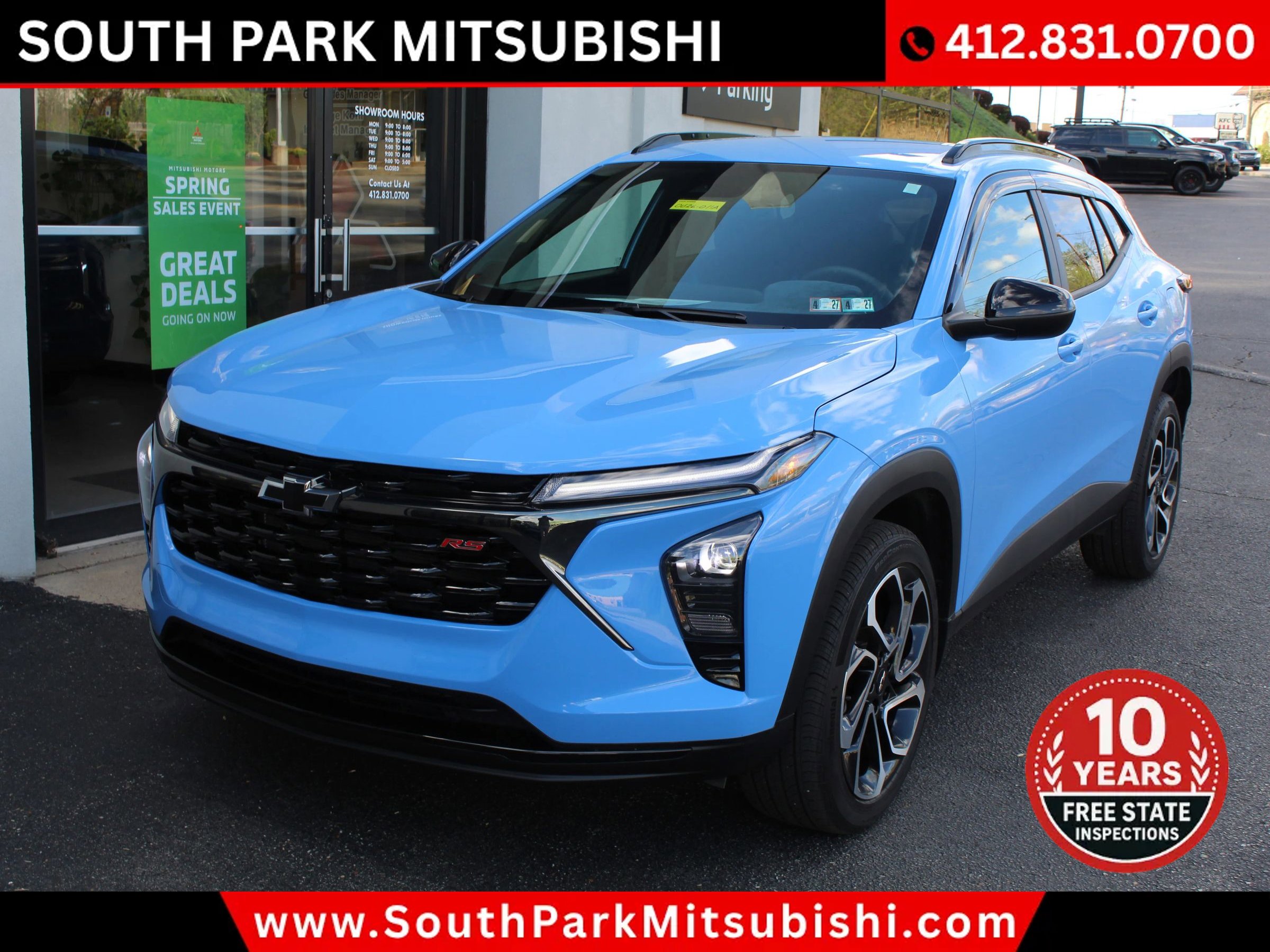 Used 2024 Chevrolet Trax RS w/ Driver Confidence Package FWD image 3