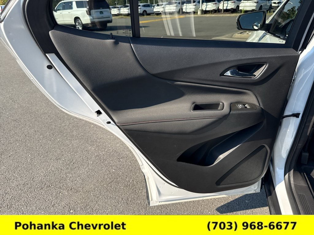 Certified 2022 Chevrolet Equinox RS w/ RS Leather Package AWD/4WD image 23
