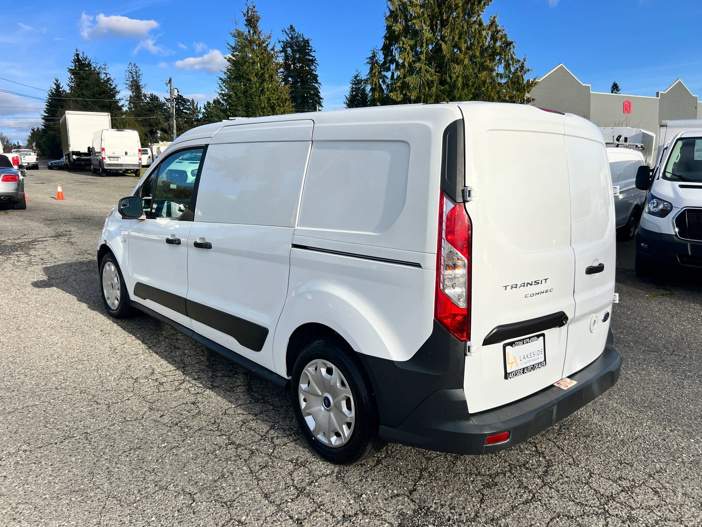 Used 2015 Ford Transit Connect XL image 5