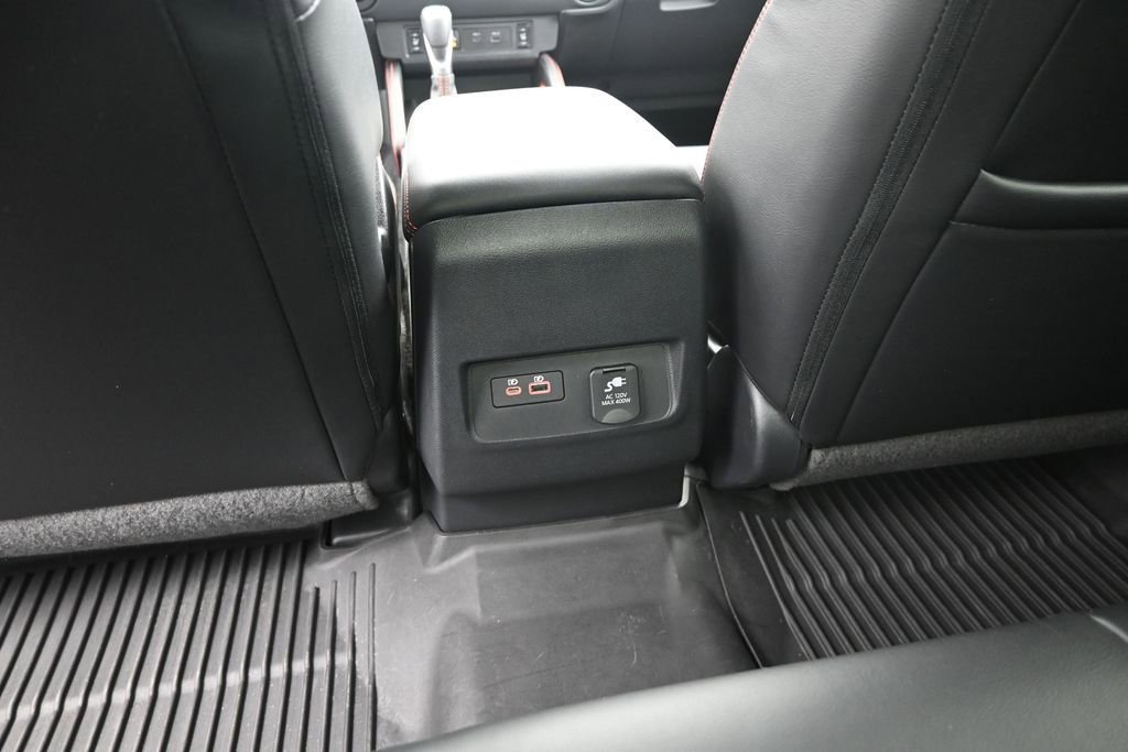 Used 2023 Nissan Frontier PRO-4X w/ Pro-4X Premium Package AWD/4WD image 13