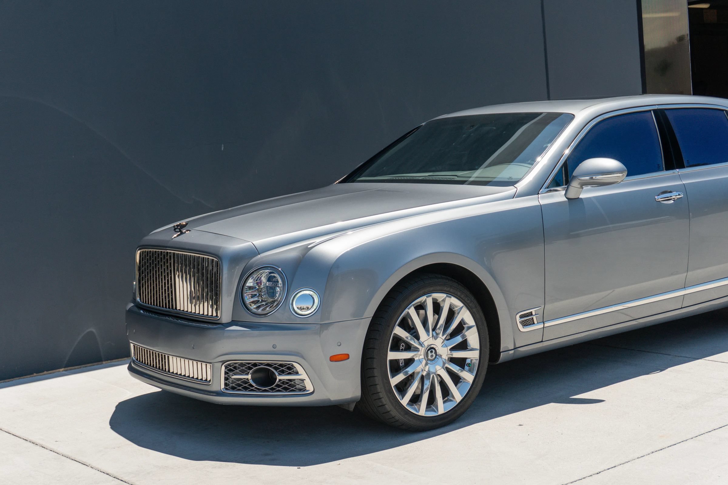 Used 2020 Bentley Mulsanne RWD image 20