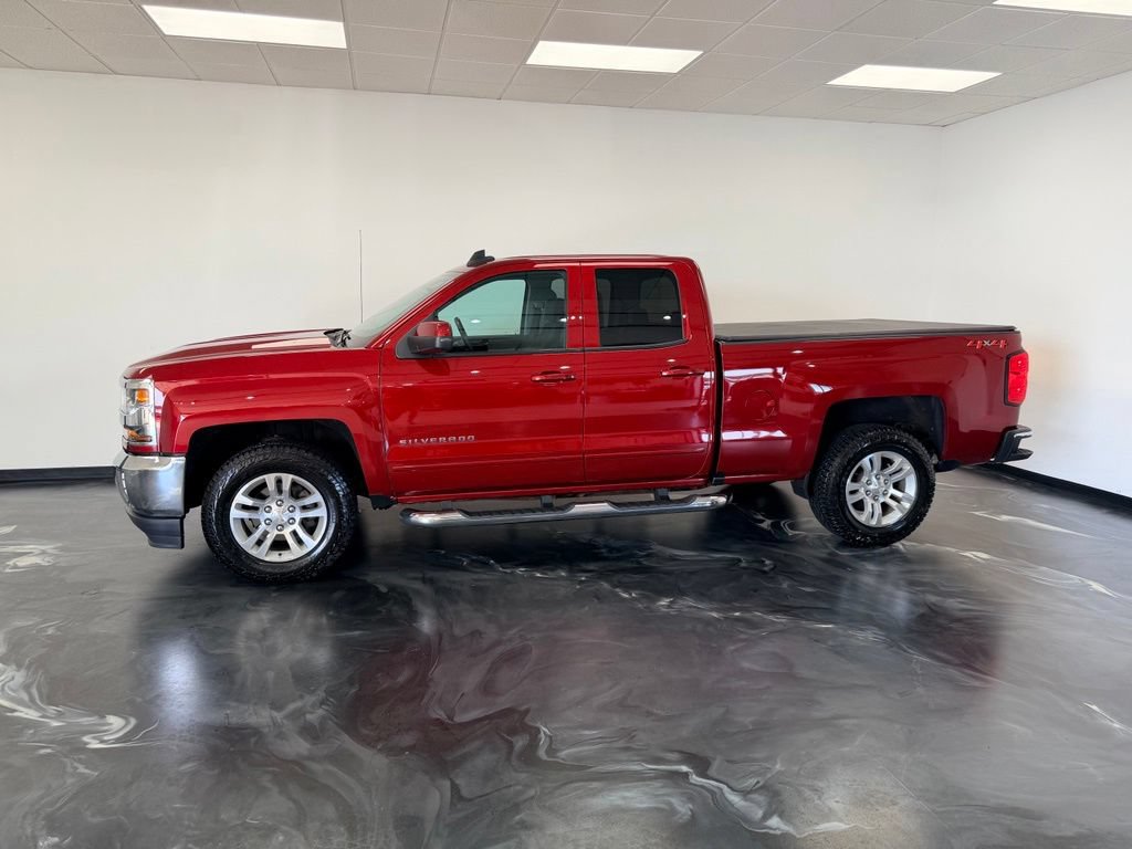 Used 2018 Chevrolet Silverado 1500 LT w/ All Star Edition AWD/4WD image 17