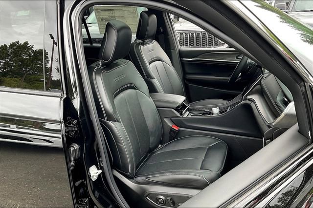 New 2025 Jeep Grand Cherokee L Overland image 27