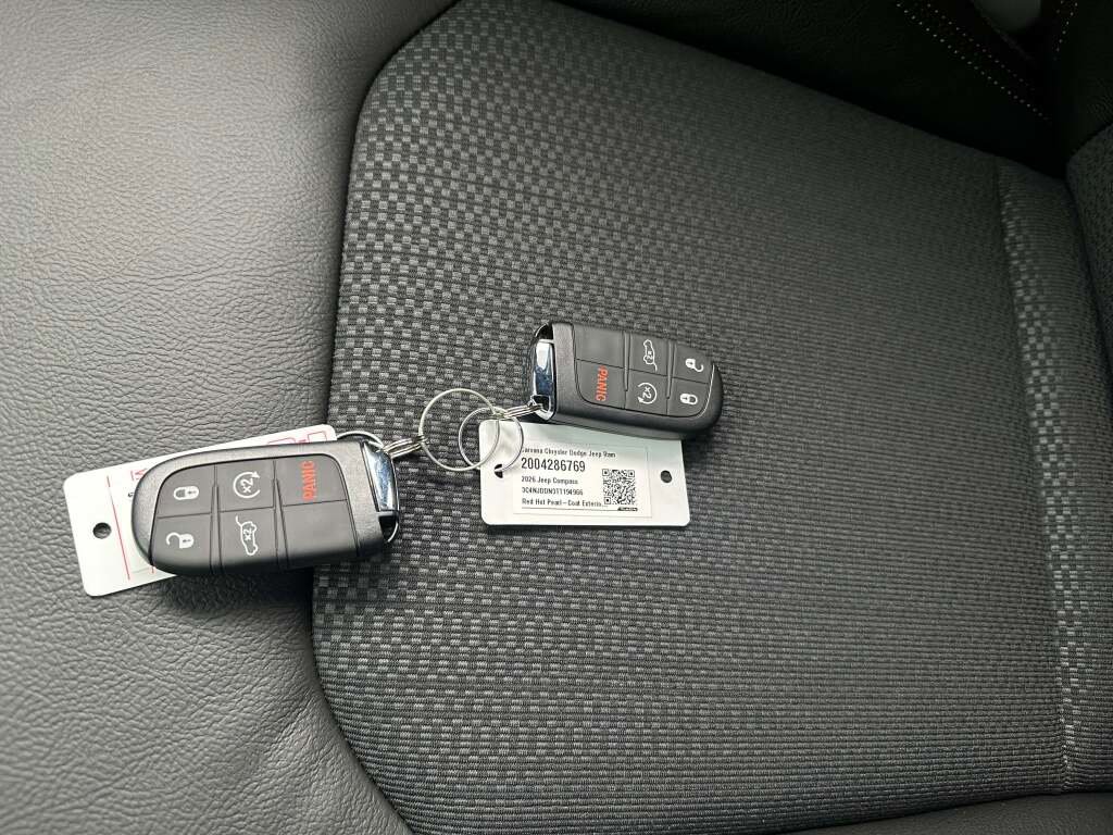 New 2026 Jeep Compass Trailhawk image 28