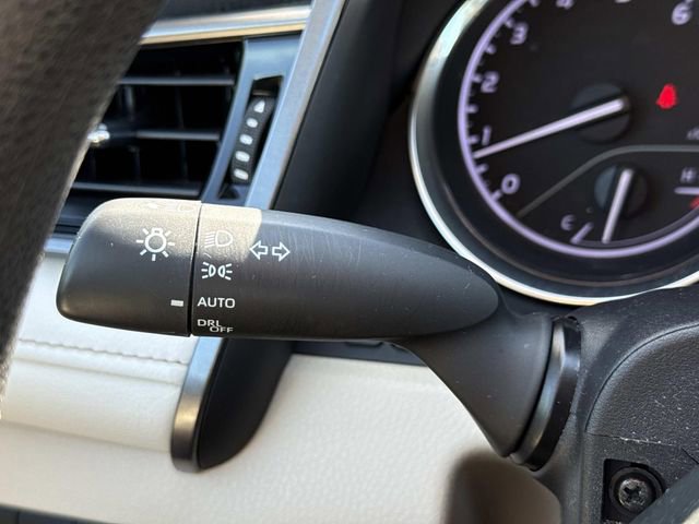 Used 2020 Toyota Camry LE FWD image 26