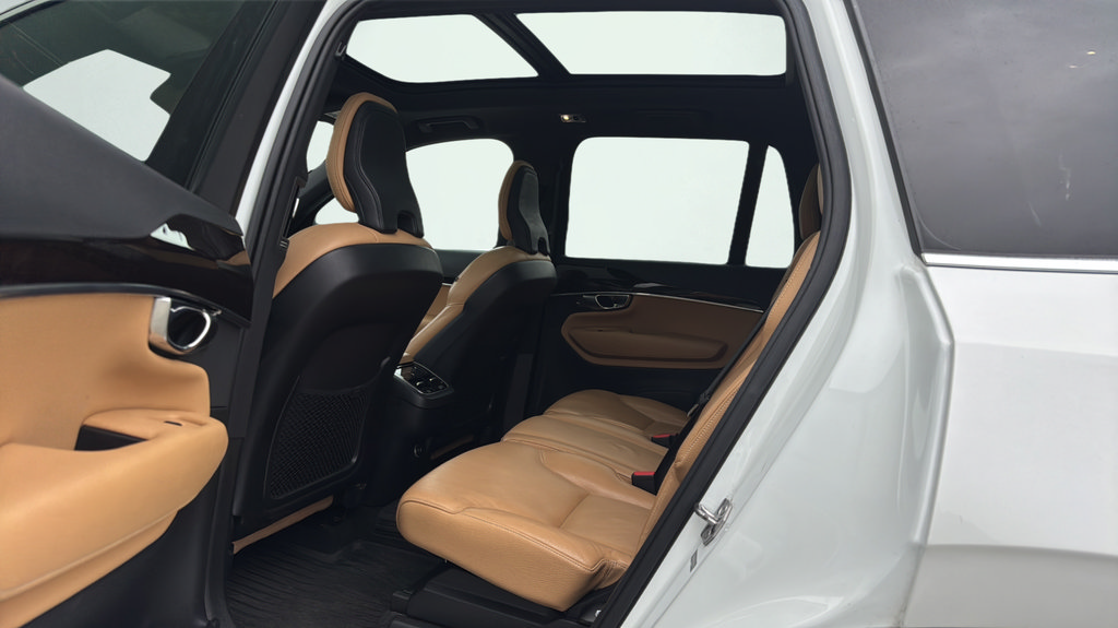 Used 2019 Volvo XC90 T6 Momentum w/ Advanced Package AWD/4WD image 16