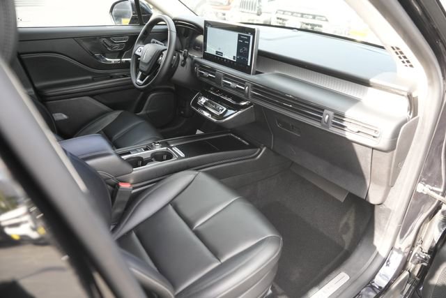 Used 2024 Lincoln Corsair FWD image 17