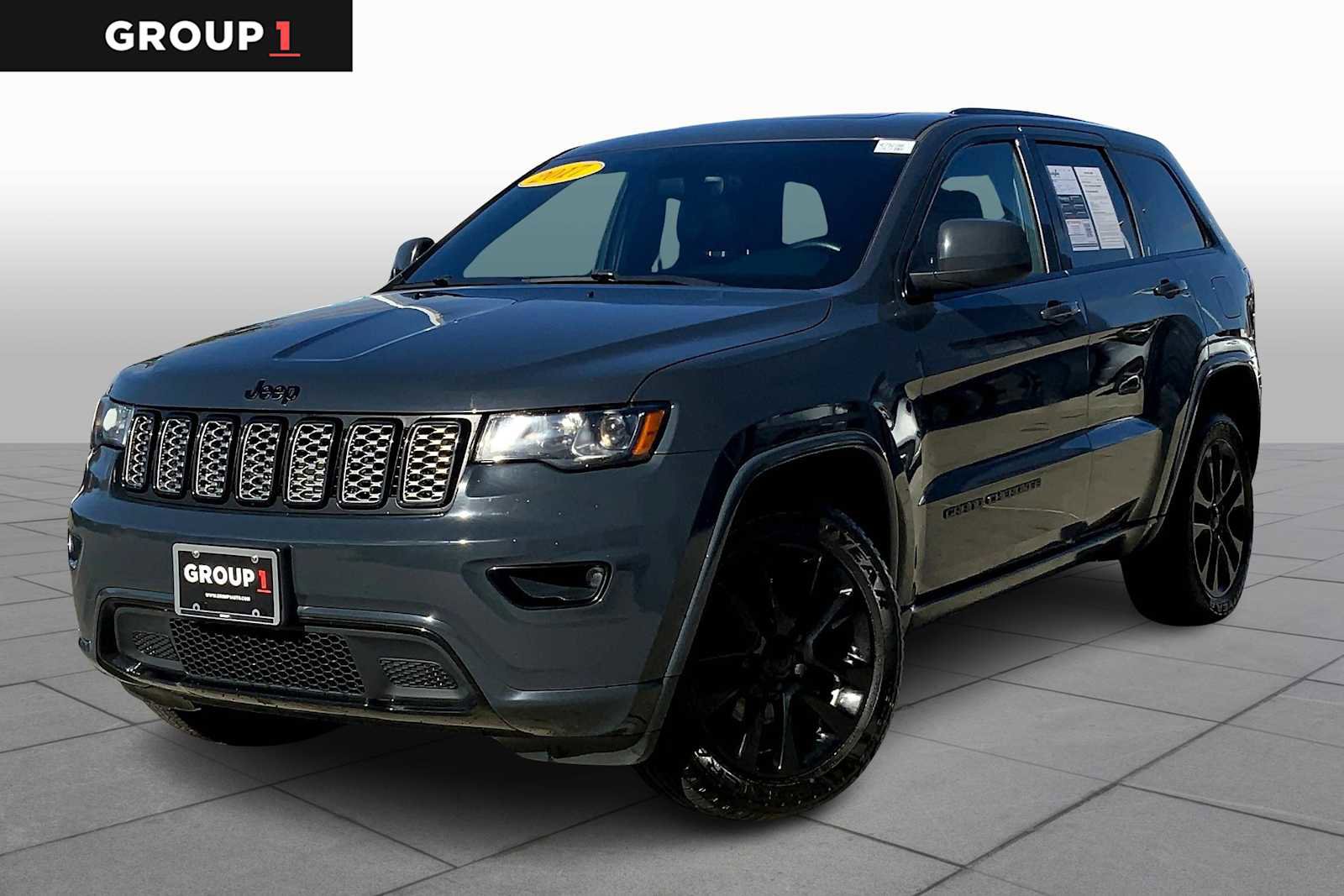 Used 2017 Jeep Grand Cherokee Altitude