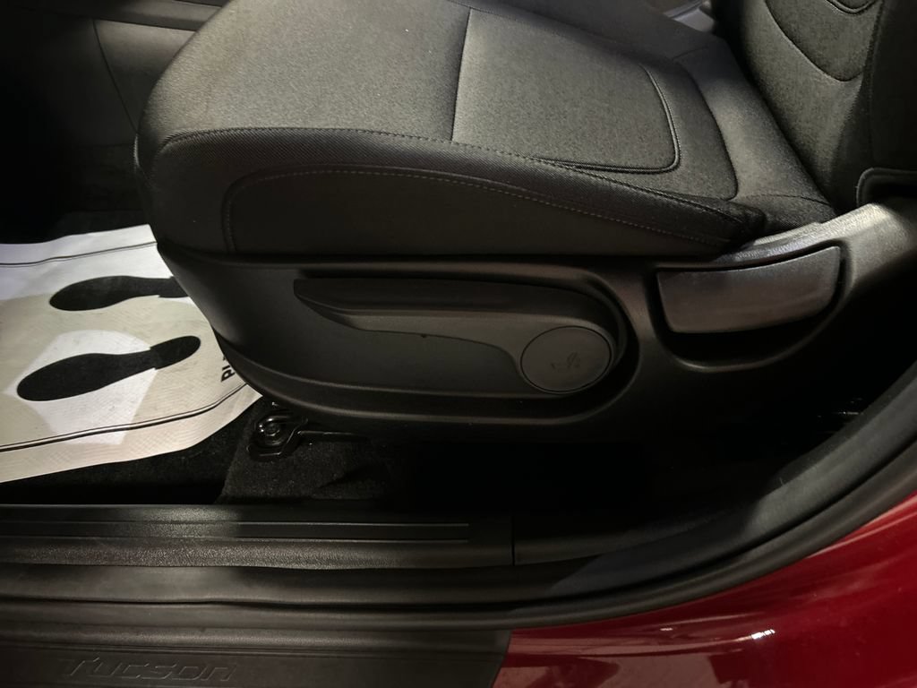 New 2025 Hyundai Tucson SE AWD/4WD image 11