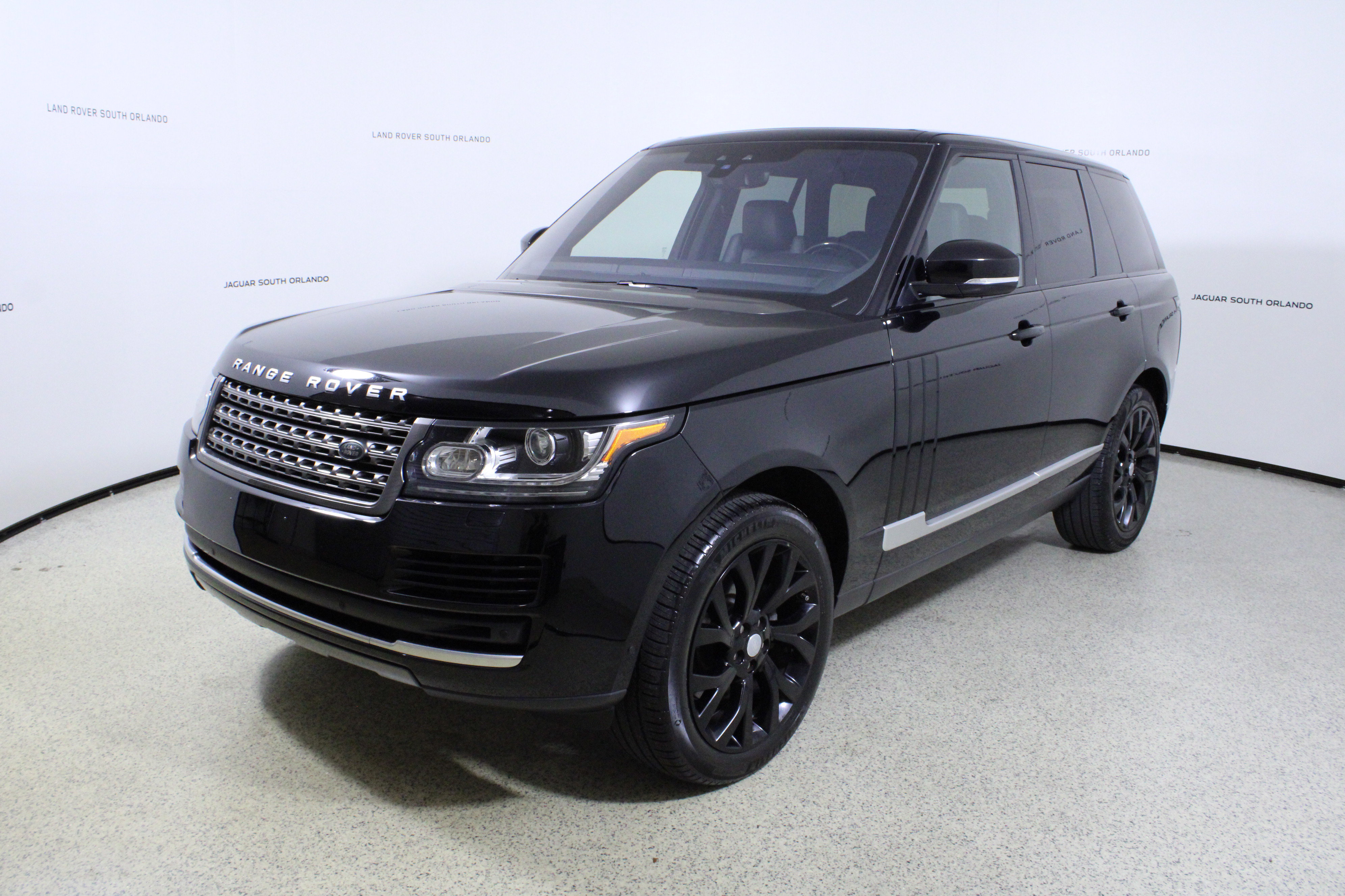 Used 2017 Land Rover Range Rover AWD/4WD image 4