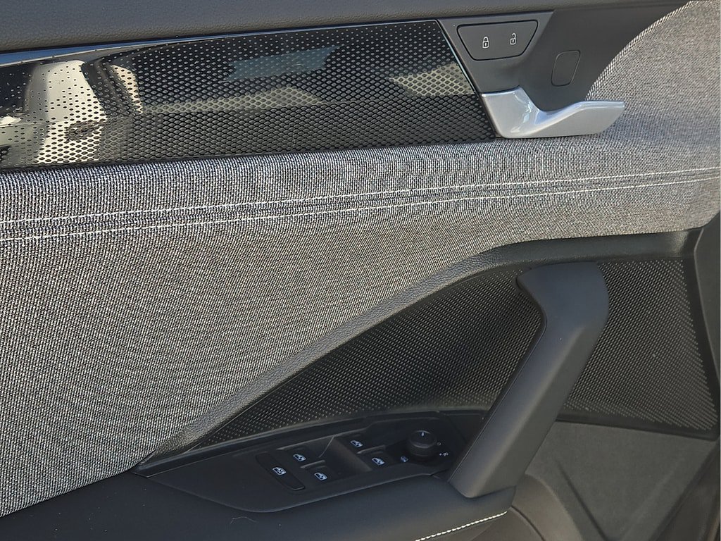 New 2026 Volkswagen Tiguan S FWD image 16