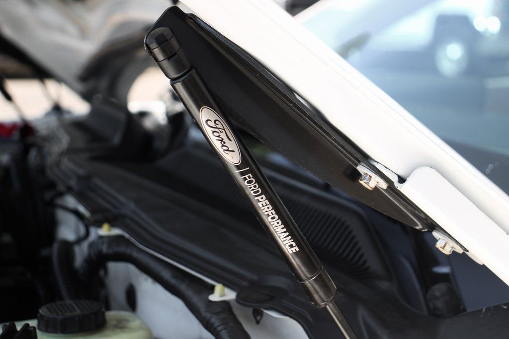 Used 2006 Ford Mustang Premium image 13
