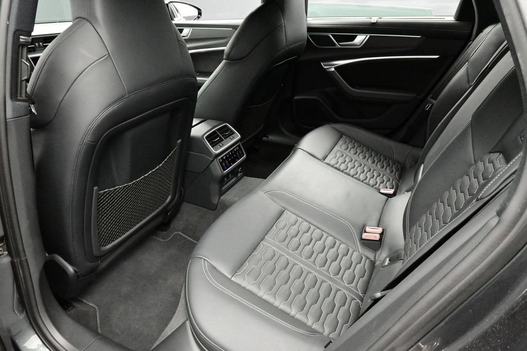 Used 2021 Audi RS 6 w/ Carbon Optic Package AWD/4WD image 14