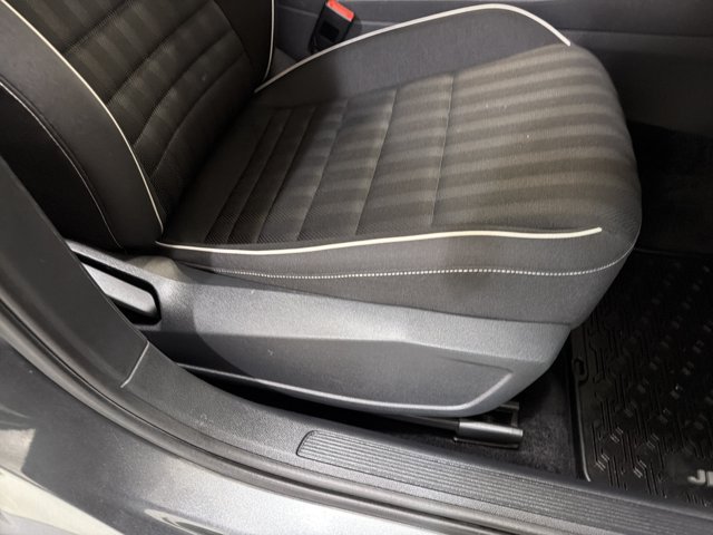 Certified 2022 Volkswagen Jetta Sport FWD image 37