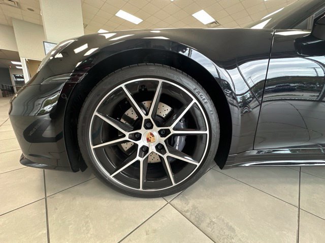 Used 2026 Porsche 911 Carrera RWD image 15