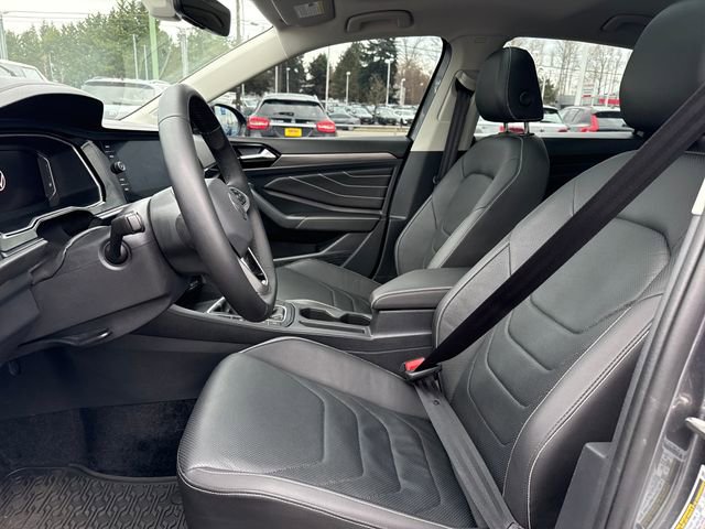 Used 2024 Volkswagen Jetta SEL image 28