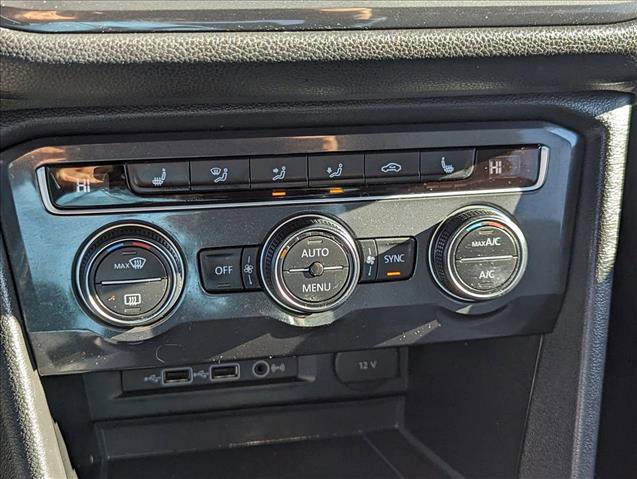 Used 2020 Volkswagen Tiguan SE image 15