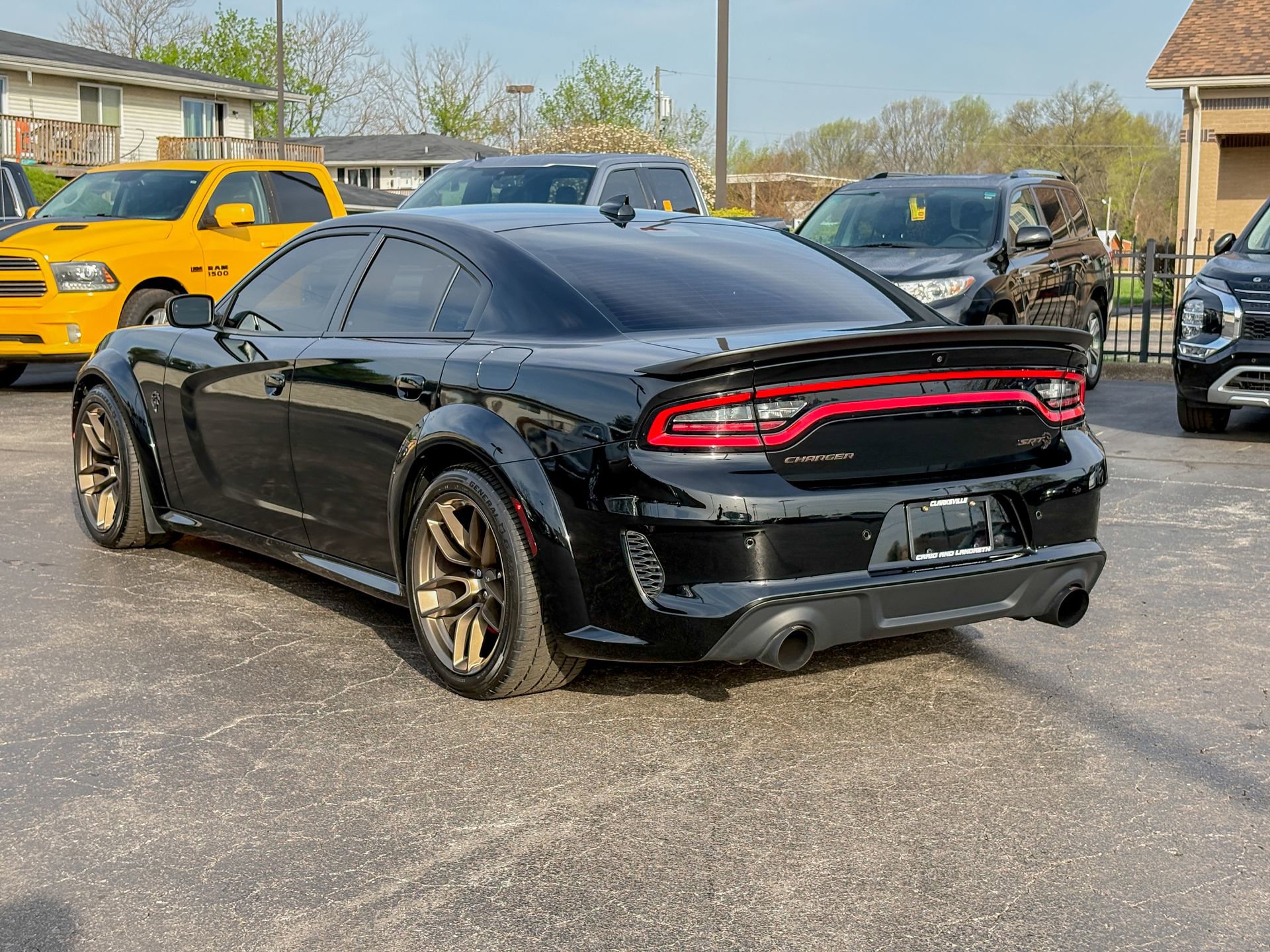 Used 2022 Dodge Charger SRT Hellcat w/ Carbon/Suede Interior Package RWD image 13