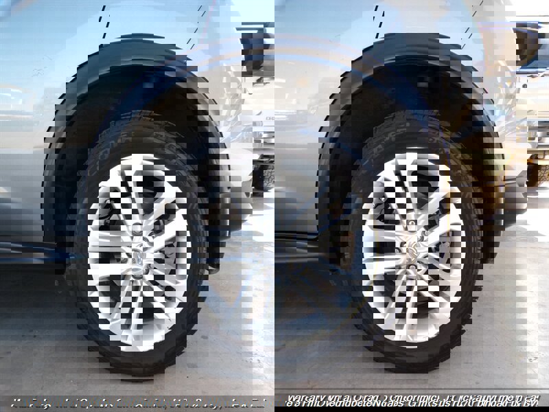 Used 2015 Nissan Juke S image 43