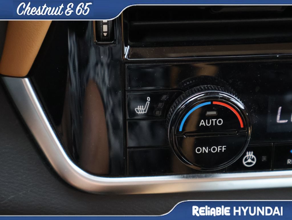 Used 2023 Nissan Rogue Platinum w/ Platinum Premium Package AWD/4WD image 40