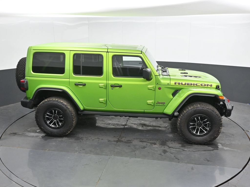 Used 2025 Jeep Wrangler Unlimited Rubicon AWD/4WD image 32
