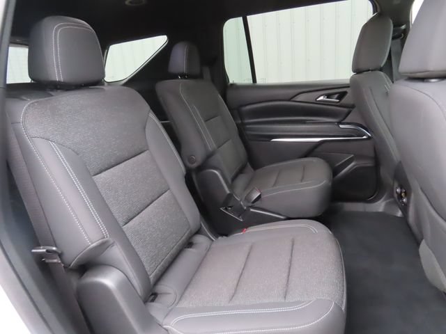 Used 2025 Chevrolet Traverse LT AWD/4WD image 32