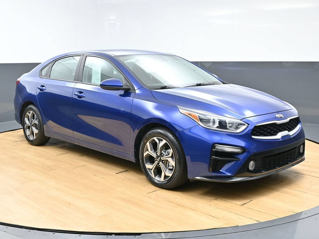 Used 2020 Kia Forte LXS FWD image 3