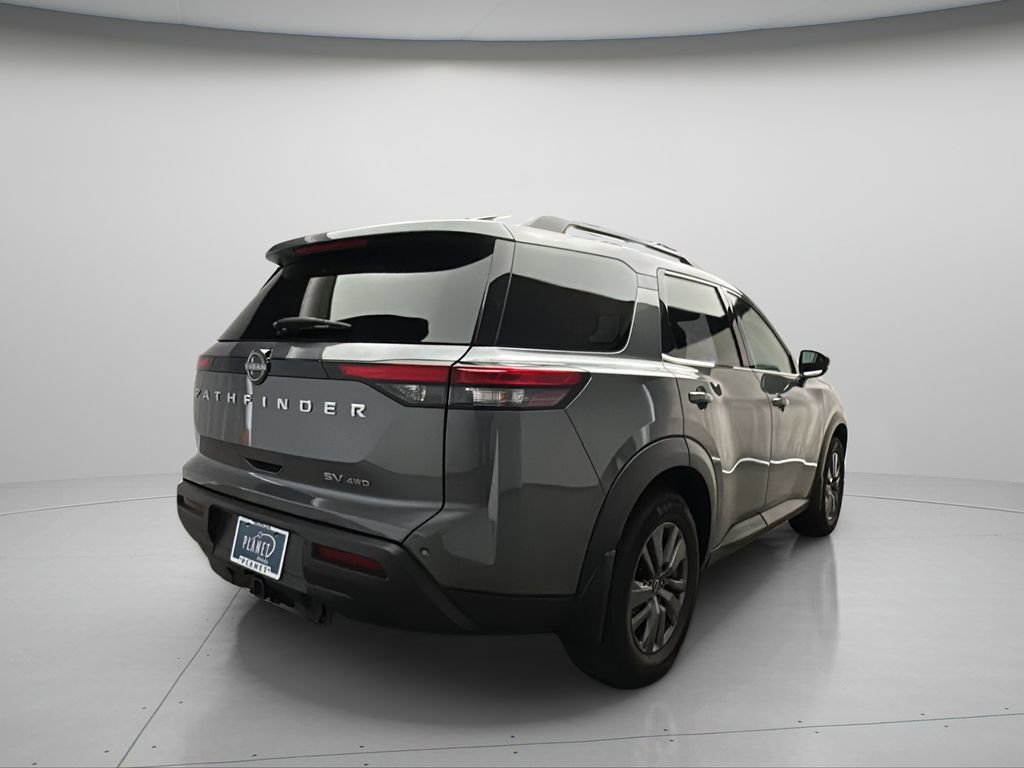 Used 2022 Nissan Pathfinder SV w/ SV Premium Package image 4