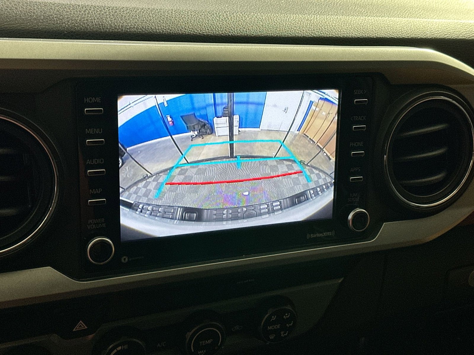 Used 2020 Toyota Tacoma SR5 image 23