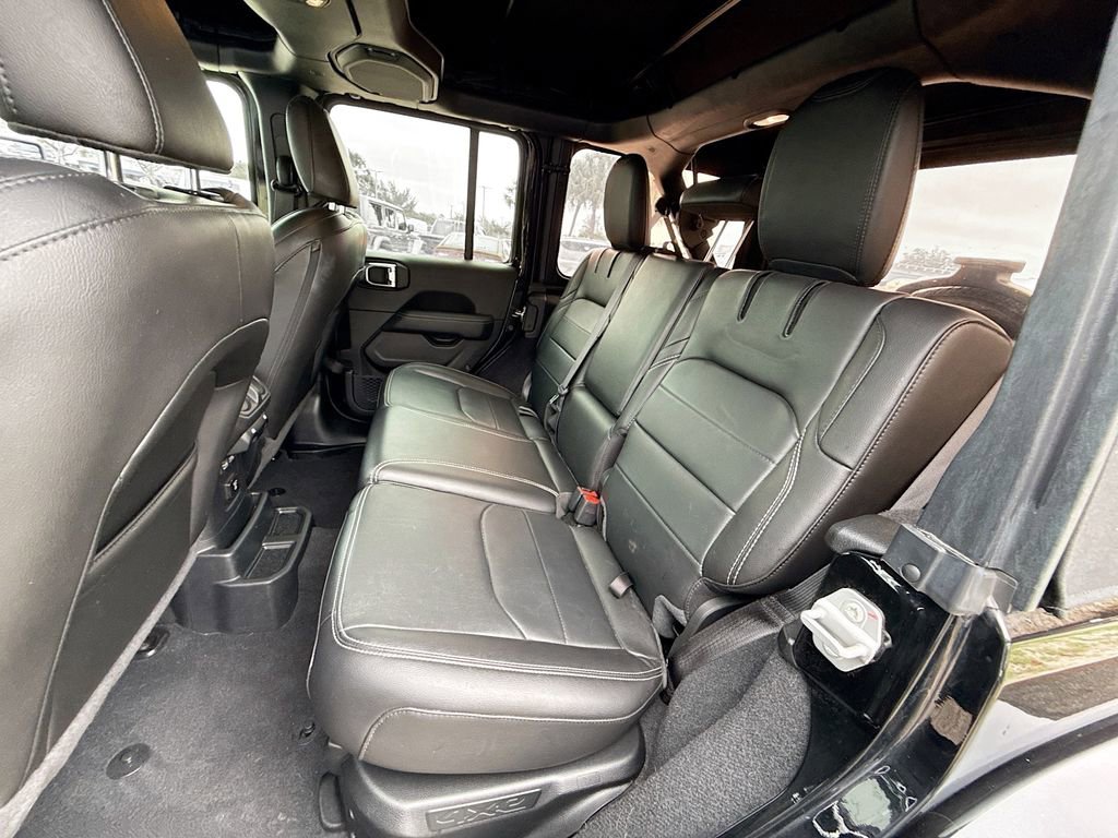 Used 2023 Jeep Wrangler Unlimited Sahara w/ Cold Weather Group image 27