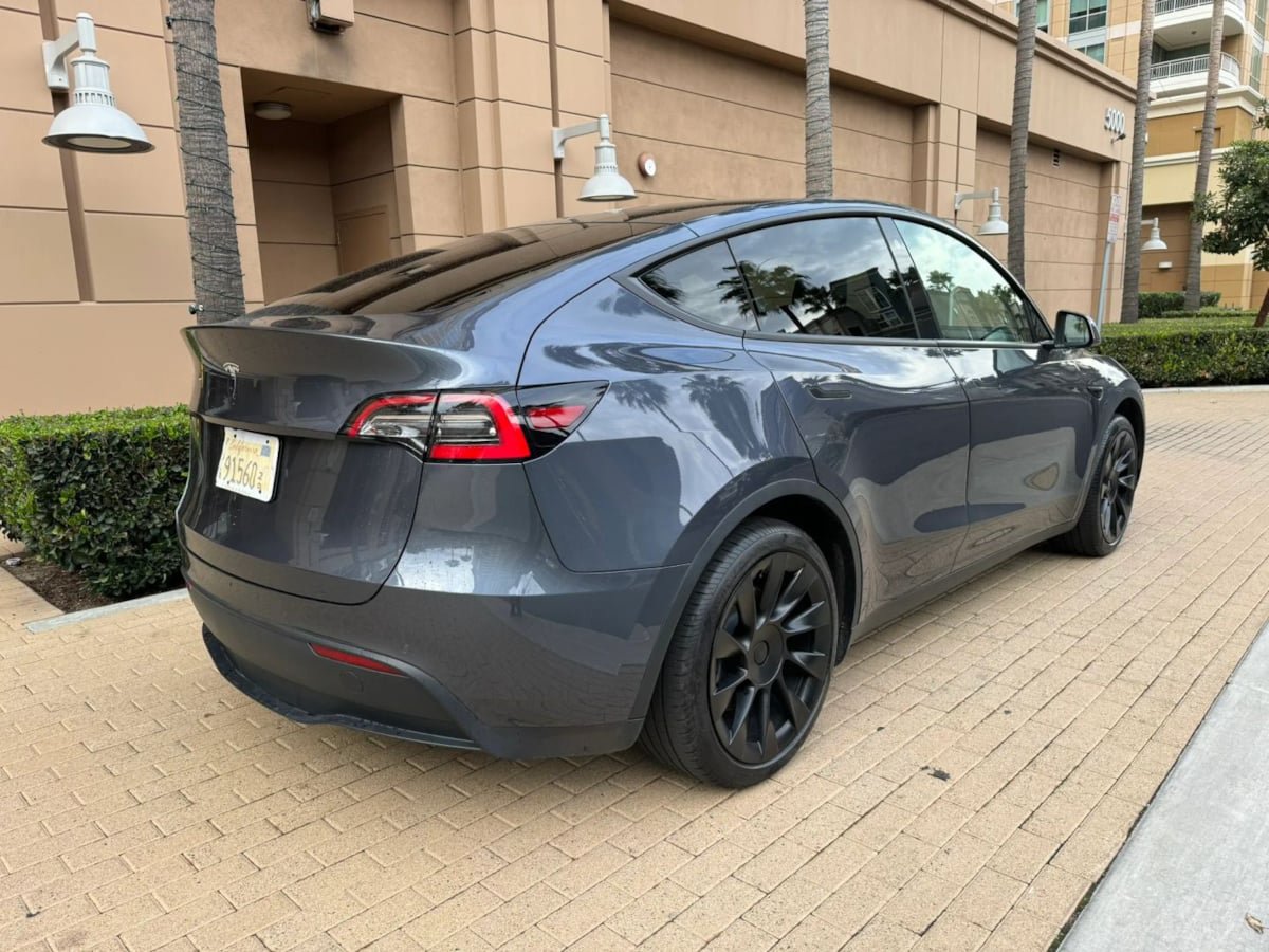 Used 2023 Tesla Model Y Long Range AWD/4WD image 7