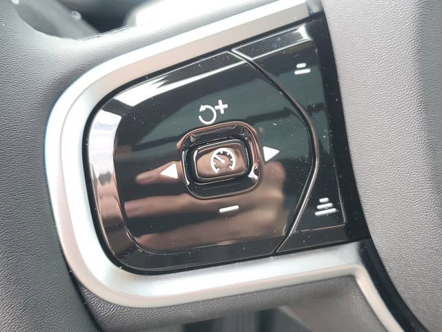 New 2026 Volvo XC60 B5 Ultra w/ Protection Package Premier AWD/4WD image 12