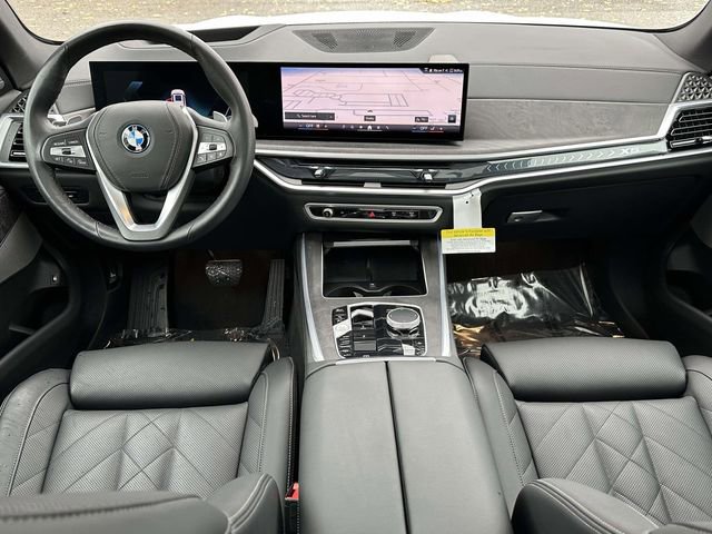 Certified 2025 BMW X5 xDrive50e w/ Premium Package image 21