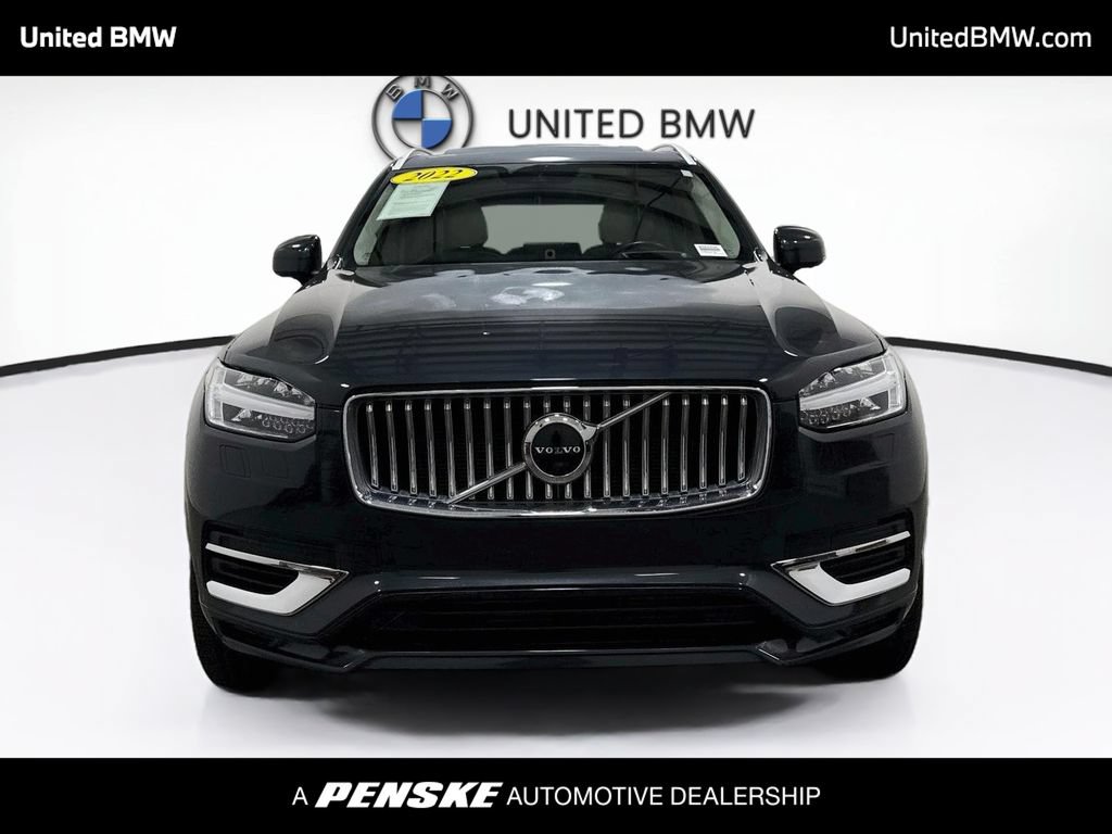 Used 2022 Volvo XC90 T8 Inscription w/ Lounge Package AWD/4WD image 2