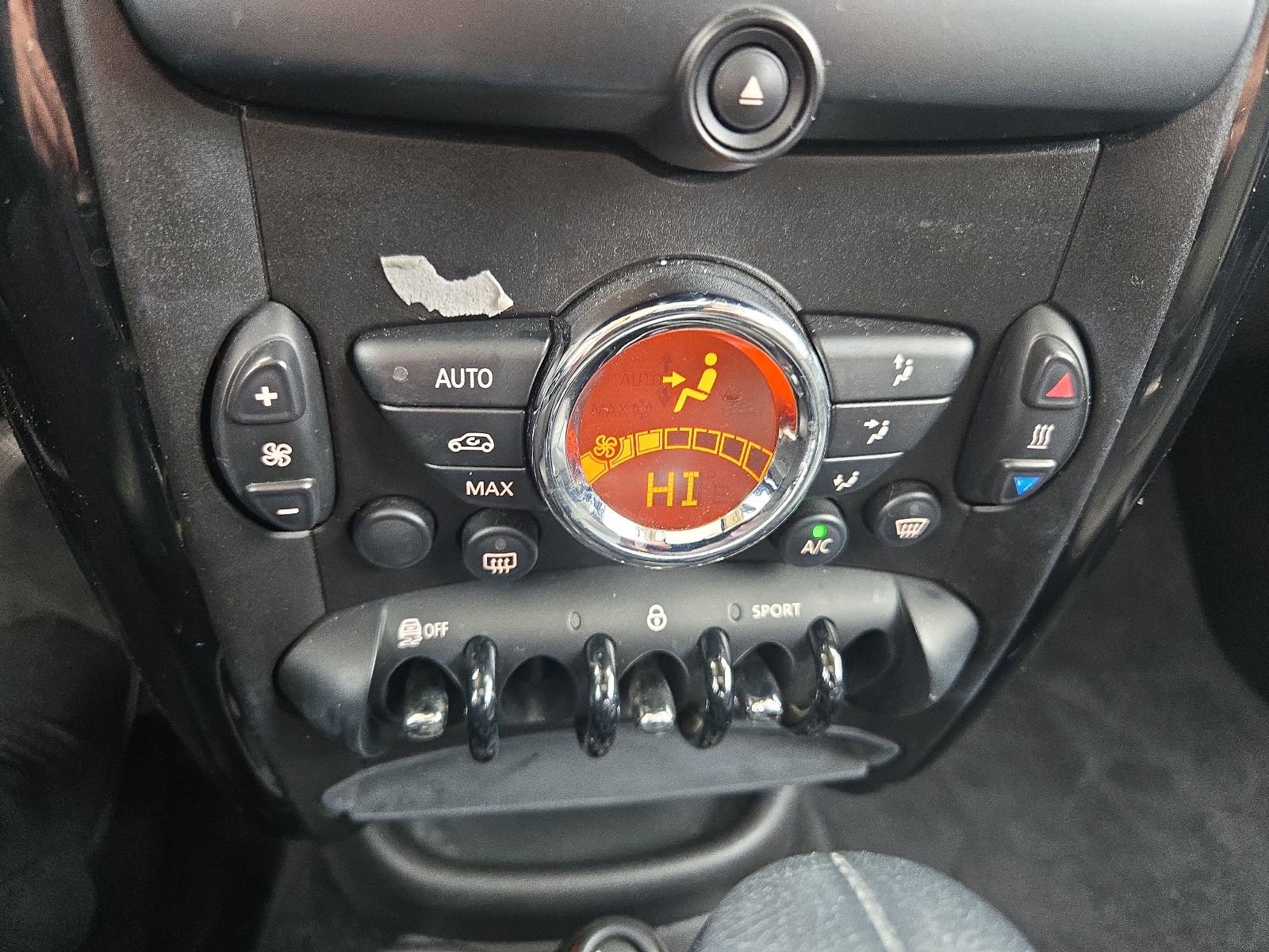 Used 2013 MINI Cooper Countryman FWD image 11