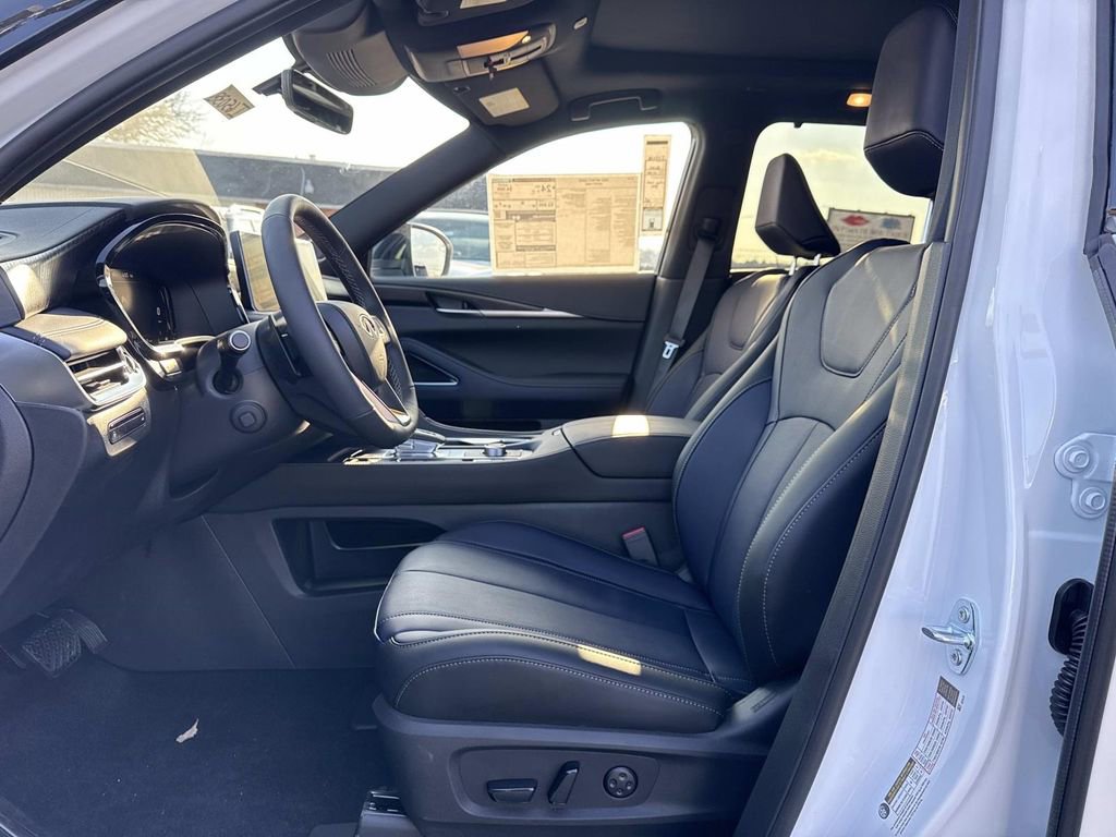 New 2026 INFINITI QX60 Sport w/ Dark Cargo Package image 16