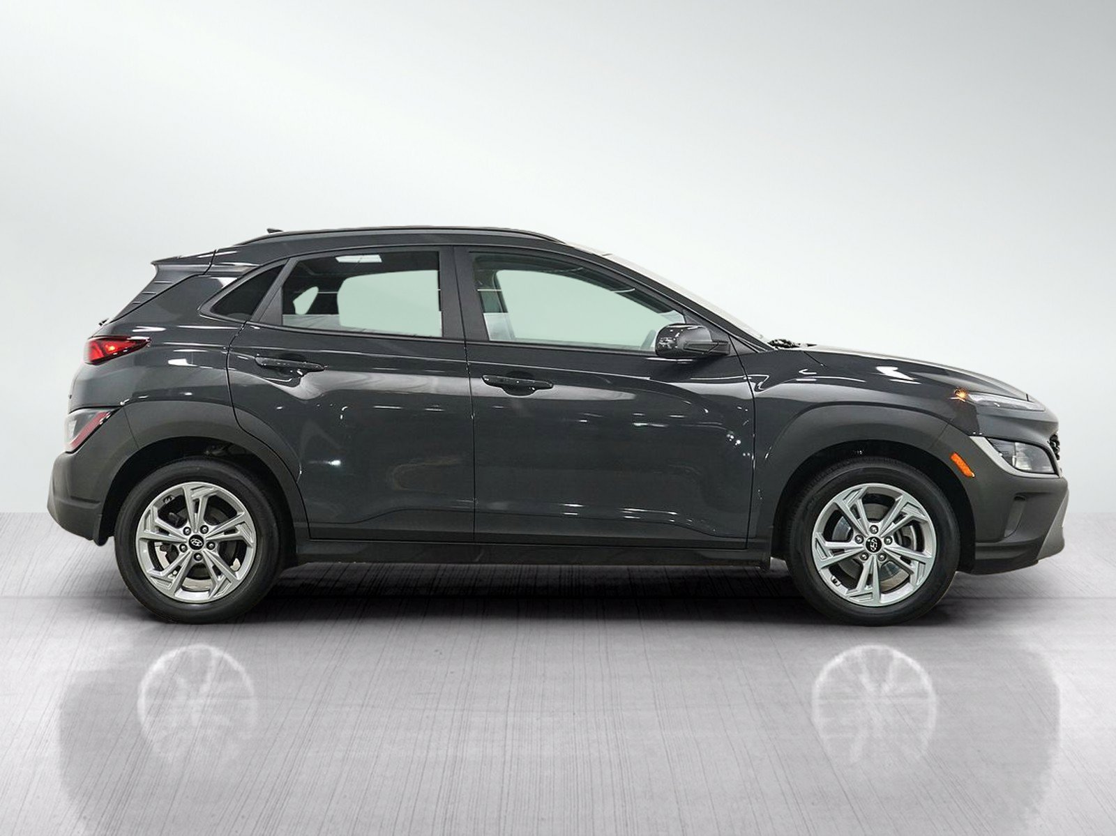 Used 2023 Hyundai Kona SEL w/ Cargo Package AWD/4WD image 8
