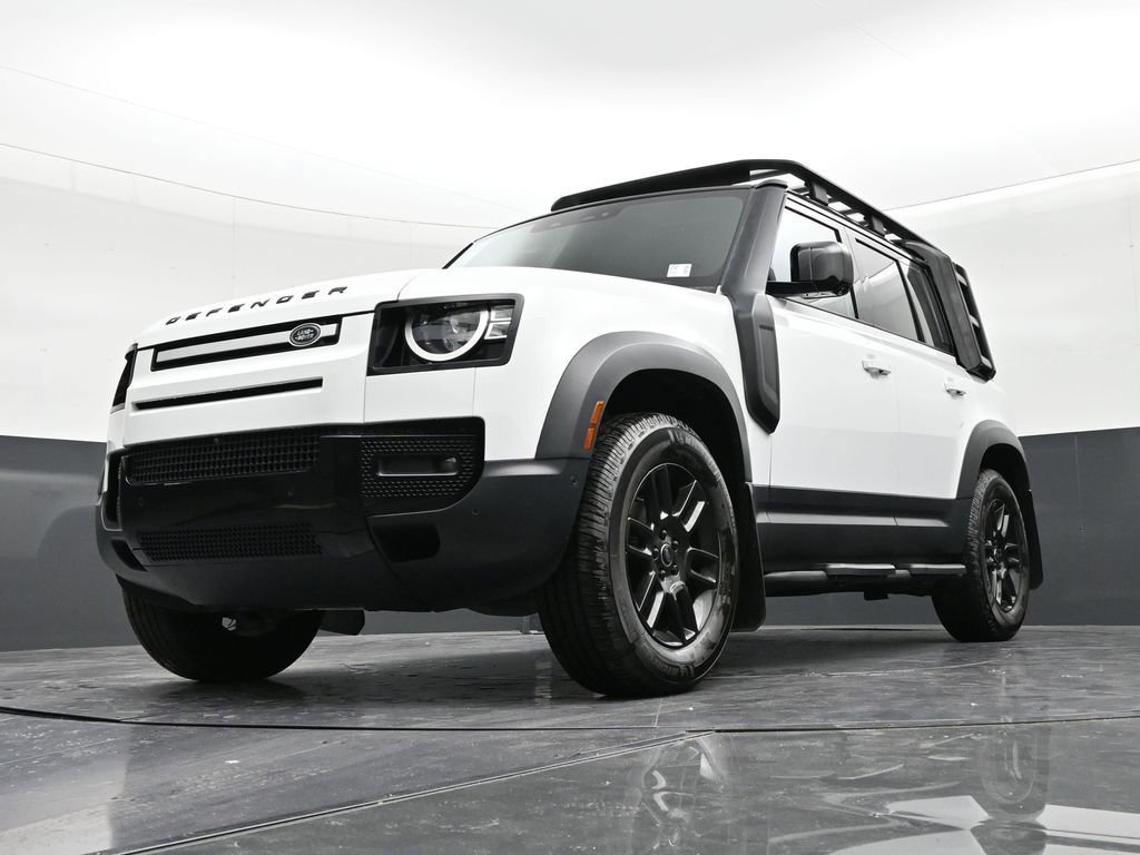 Used 2023 Land Rover Defender 110 S AWD/4WD image 20