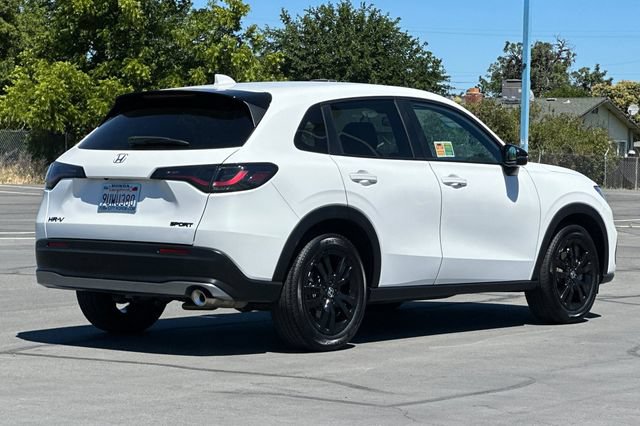 Used 2026 Honda HR-V Sport image 4