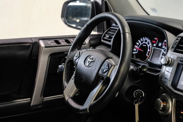 Used 2017 Toyota 4Runner SR5 RWD image 20