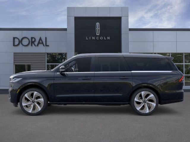 New 2025 Lincoln Navigator L Black Label image 3