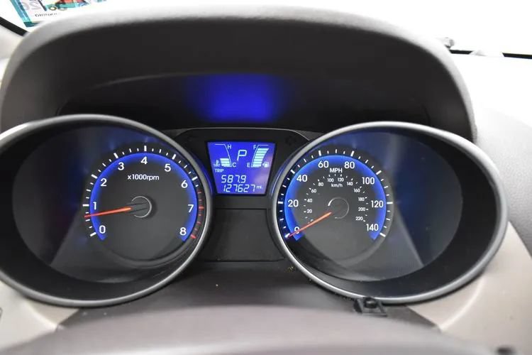 Used 2011 Hyundai Tucson GLS FWD image 27